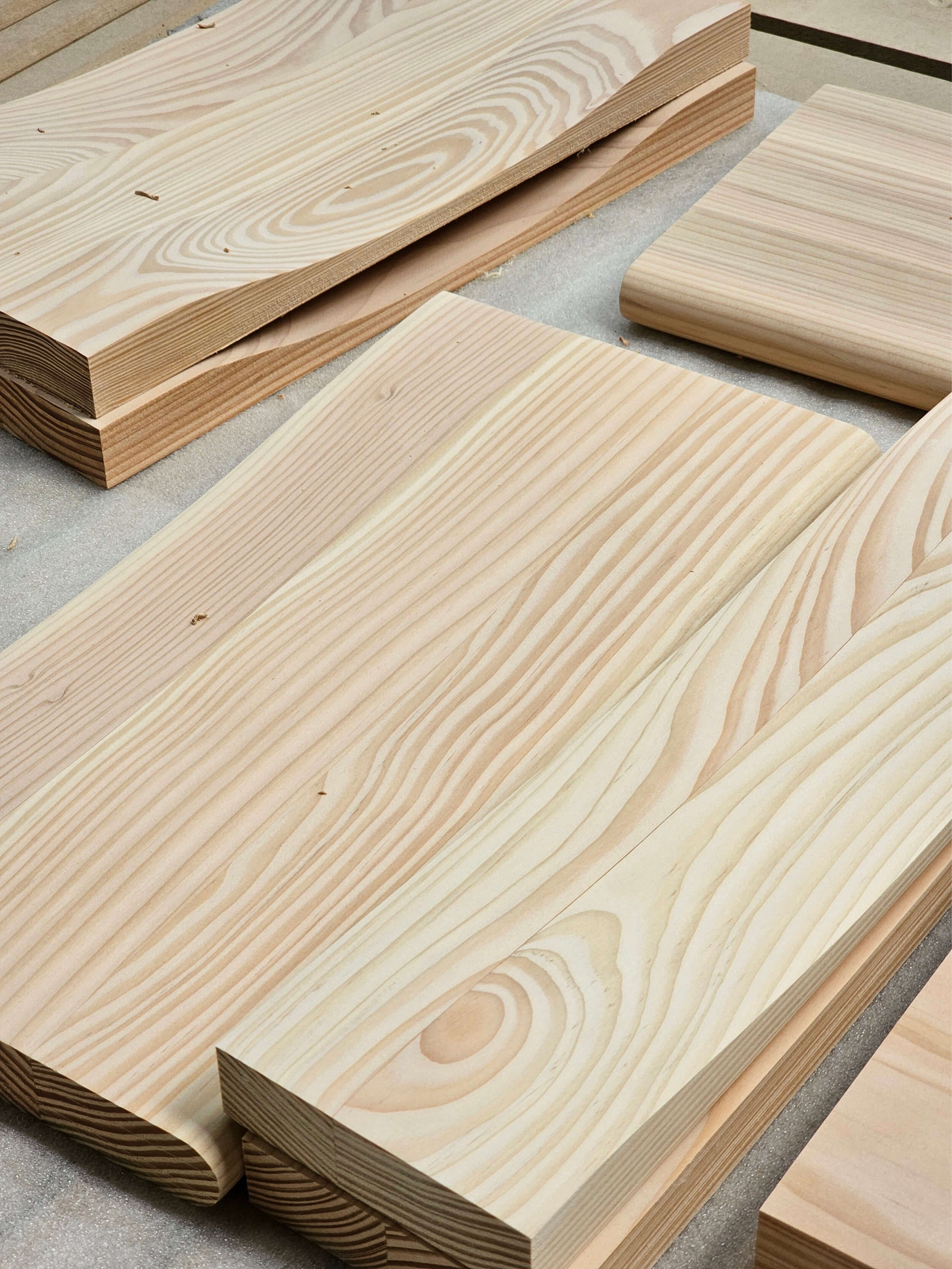 Material-Douglas-Fir-in-Designer-Products-Flexhouse-5