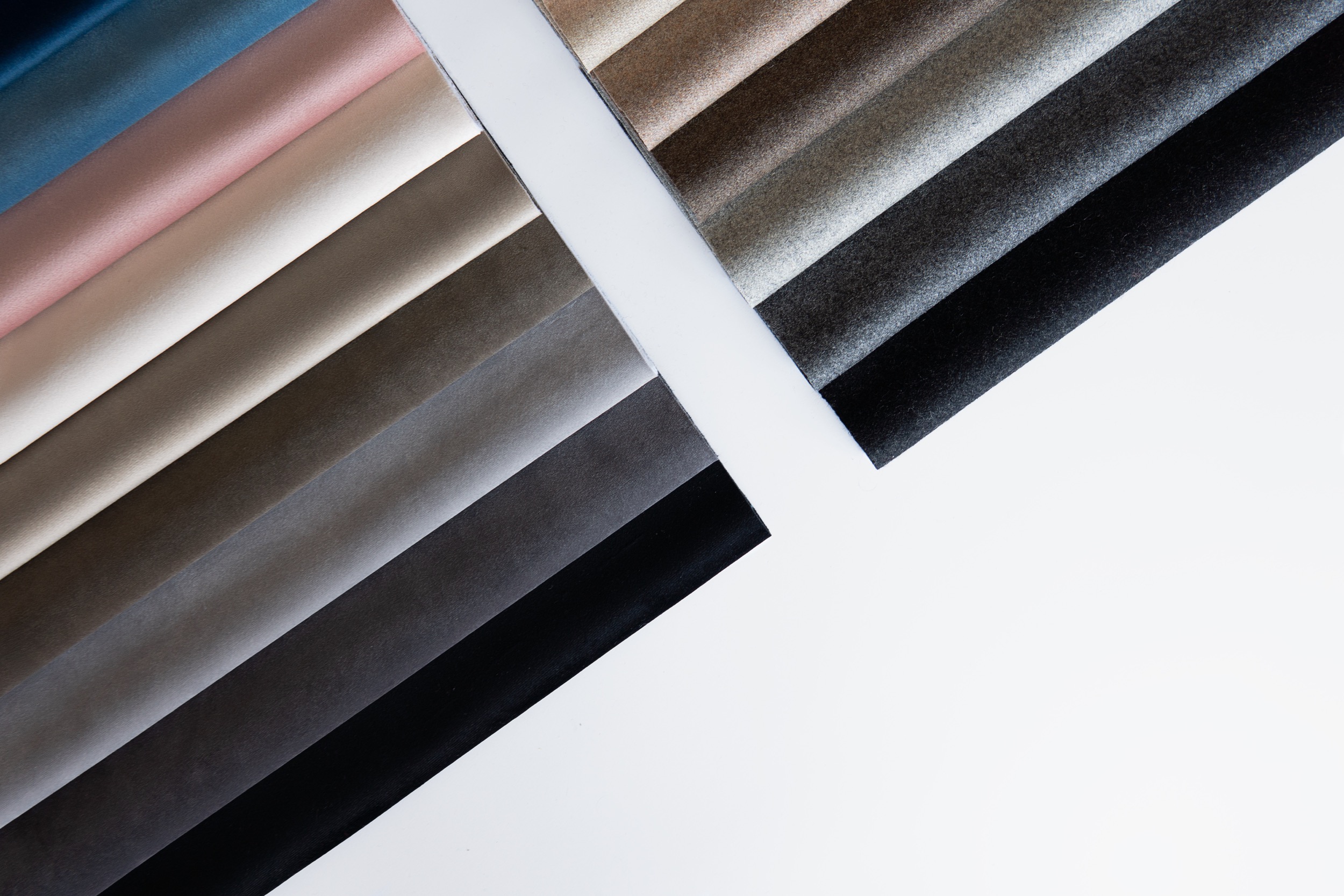 Wool and Velvet 2 flexhouse Mirasol Chair